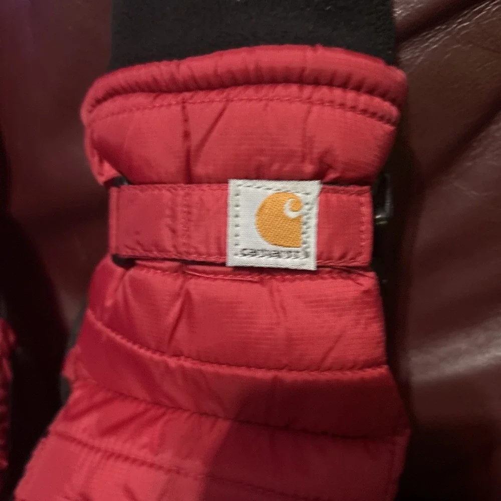 Carhartt Womens Gloves WA575 Size Medium Insulated Knit Cuff Crabapple Red